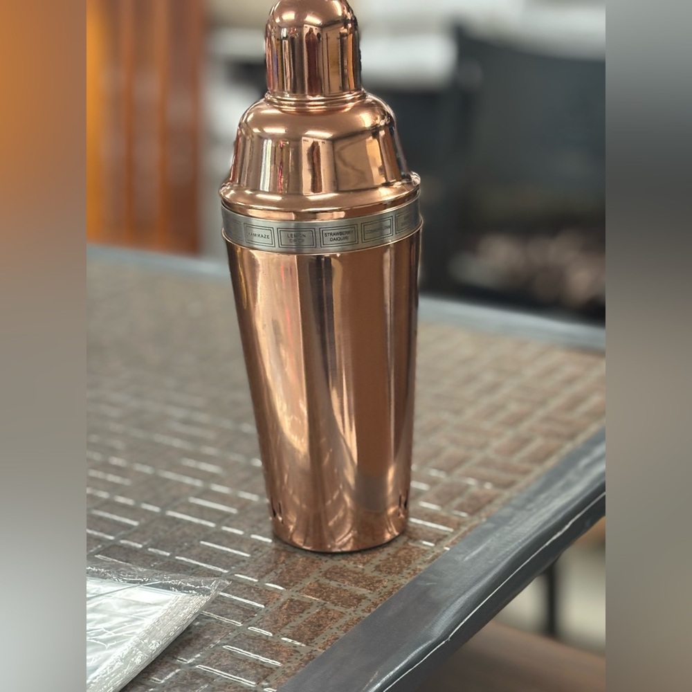5 piece Copper Cocktail Shaker w Recipes and spoon - Picture 4 of 8